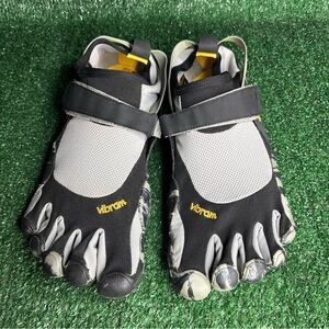 Vibram FiveFingers Mens KSO Black Gray Fitness Shoes Men’s 11.5-12 / 46 - NEW